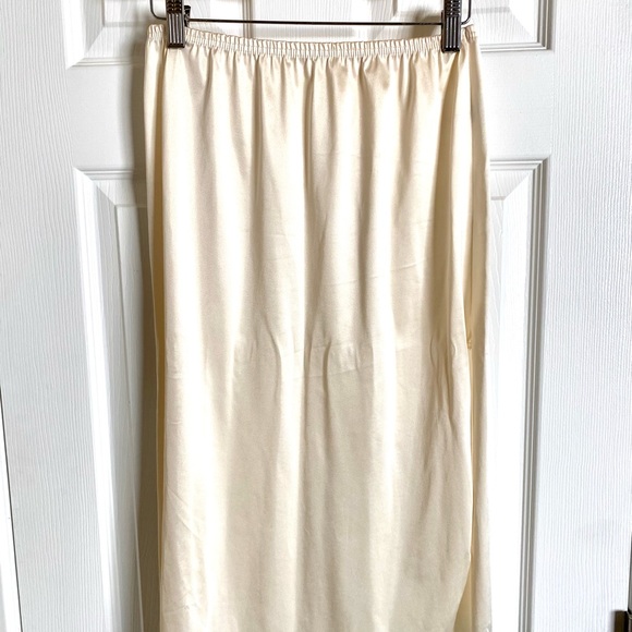 Vintage Ivory Side Slit Satin Slip - Picture 2 of 5